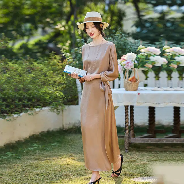 【dme】 缎面茶歇裙静奢风围裹式设计感简约圆领通勤系带收腰七分袖长袖连衣裙 女款