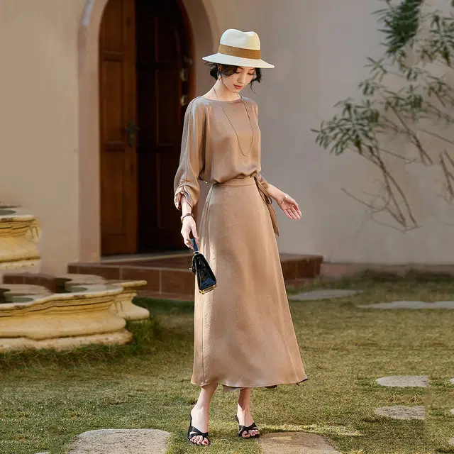 【dme】 缎面茶歇裙静奢风围裹式设计感简约圆领通勤系带收腰七分袖长袖连衣裙 女款