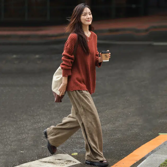 【dme】 复古时髦休闲宽松圆领百搭长袖针织衫 女款