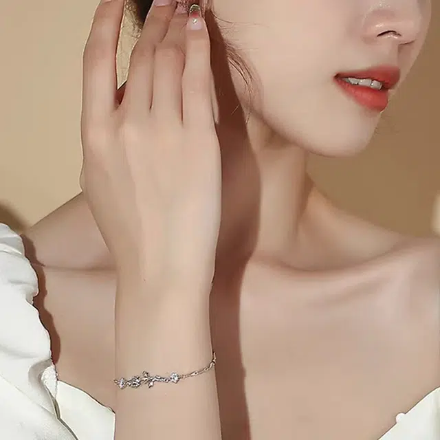 S925