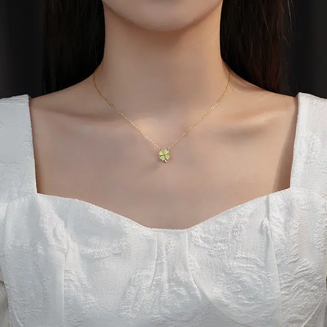 S925