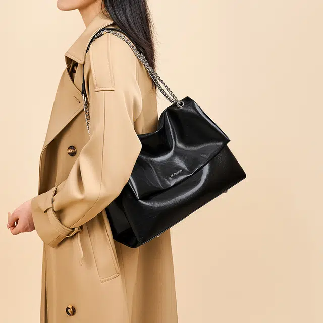 红蜻蜓 链条气质通勤 牛皮 单肩包 女款 黑色