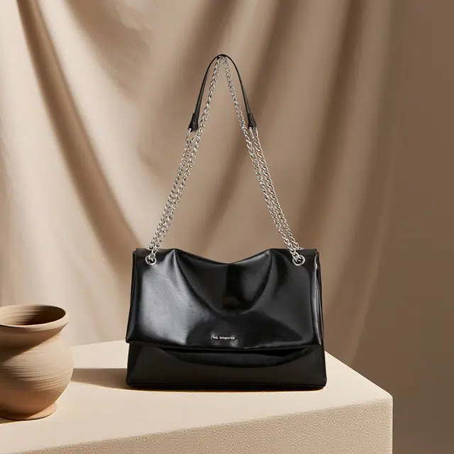 红蜻蜓 链条气质通勤 牛皮 单肩包 女款 黑色