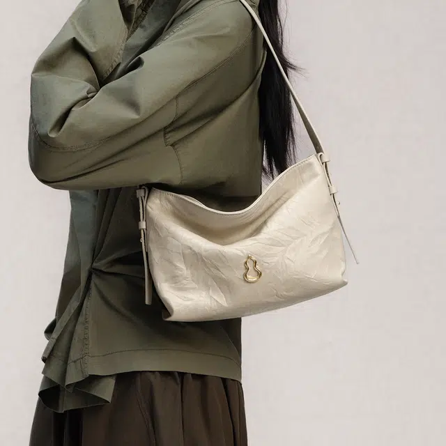 BAMPO HOBO2025 Tote