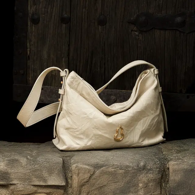 BAMPO HOBO2025 Tote