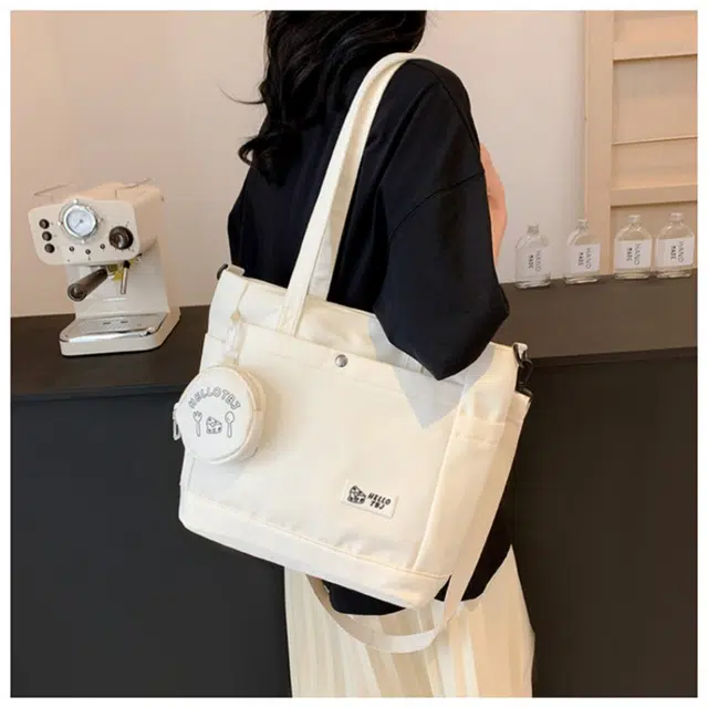WORM'S HOME Tote