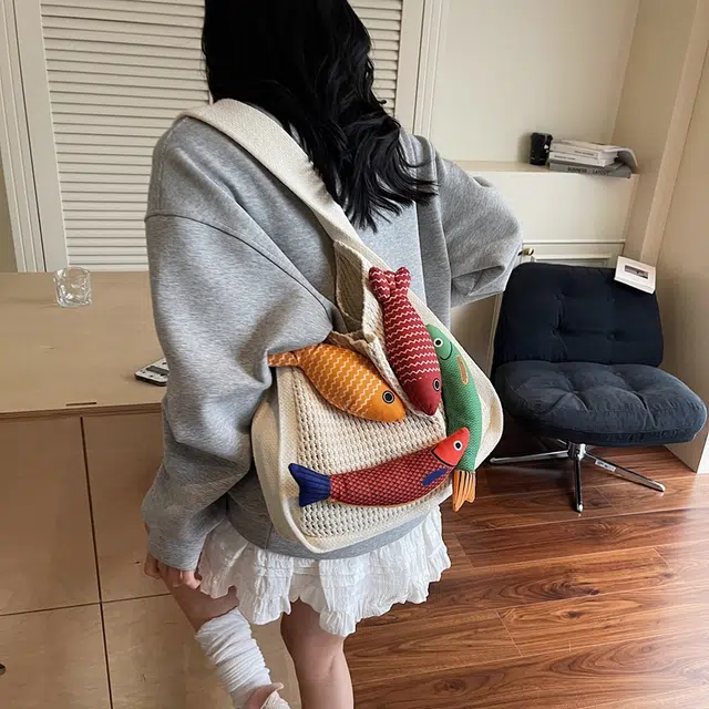CAREELL Tote