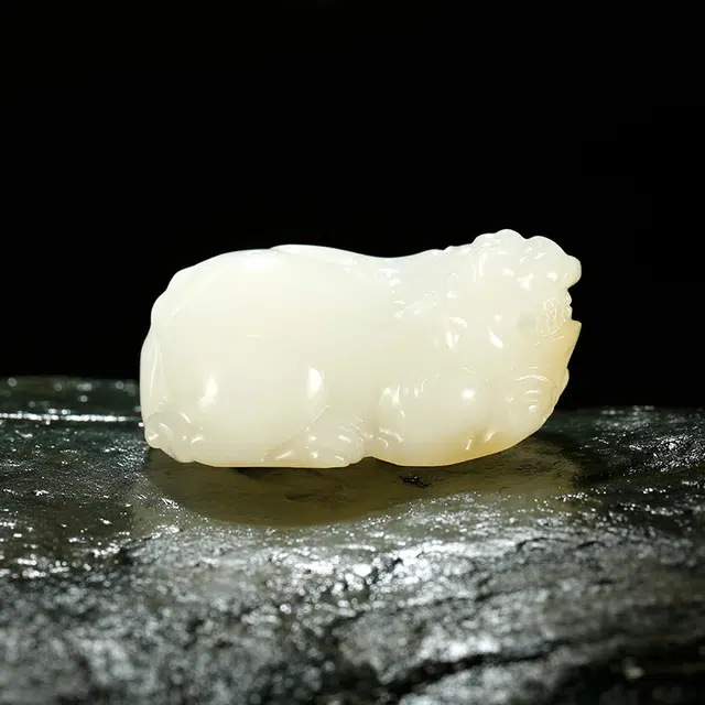 玉说 国潮貔貅玉坠 脂白仿古瑞兽皮休挂件 和田玉吊坠 白玉/青白玉 男女同款情侣款