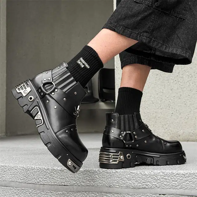 潮流百搭软底内增高英伦风铆钉舒适 短筒 马丁靴 男款