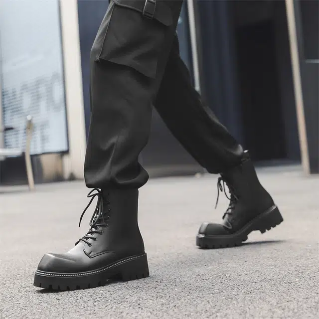 超纤皮 舒适简约小众英伦风厚底 短筒 经典马丁靴 男款