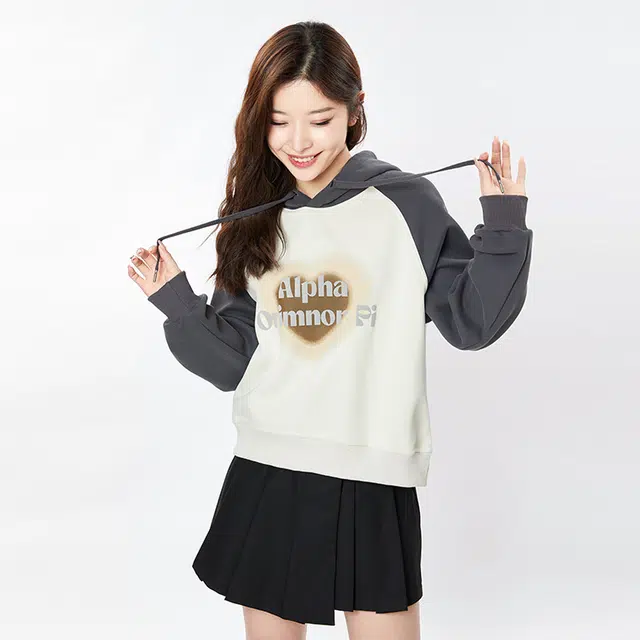 Katie Ermilio oversize
