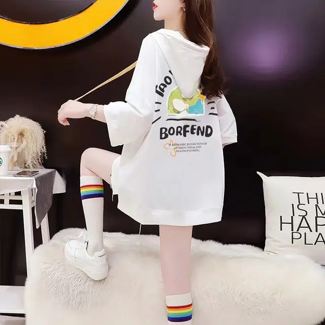 Katie Ermilio T