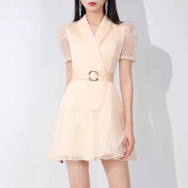 AUI
