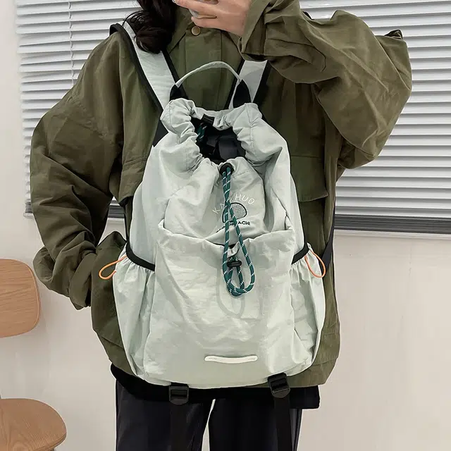 巴朗熊 轻便款抽绳休闲大学生大容量百搭运动旅行 尼龙 男女同款情侣款 双肩包 多色