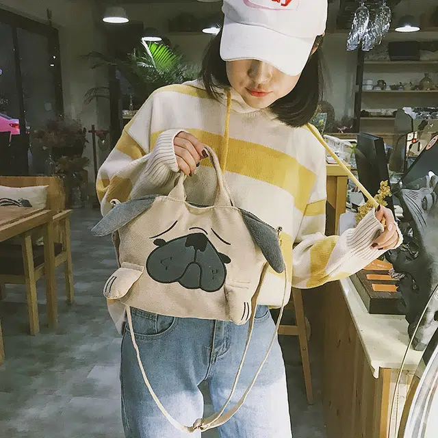 巴朗熊 日系可爱个性 灯芯绒 女款 斜挎包 哈皮狗