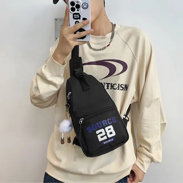 巴朗熊 时尚潮流韩版休闲百搭运动 尼龙 胸包 常规 男女同款情侣款 多色
