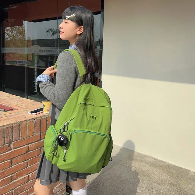 巴朗熊 日系休闲文艺简约纯色褶皱 尼龙 双肩包 男女同款情侣款 多色