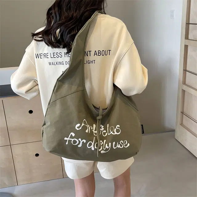 巴朗熊 小众设计早八通勤褶皱 帆布 帆布包单肩包 男女同款情侣款 卡其色/粉色/绿色/黑色