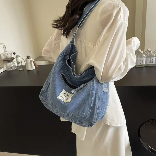 巴朗熊 百搭简约单肩包休闲通勤托特包 牛仔 斜挎包 常规 男女同款情侣款