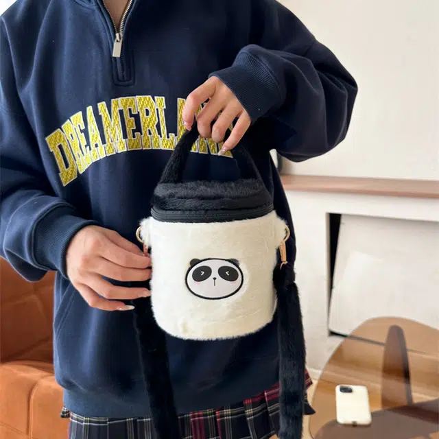 巴朗熊 可爱毛毛甜美卡通 毛绒 斜挎包 男女同款情侣款 多色