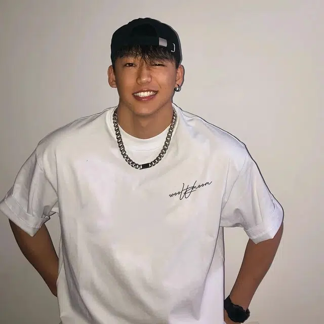 HIPHOPPUNKS T