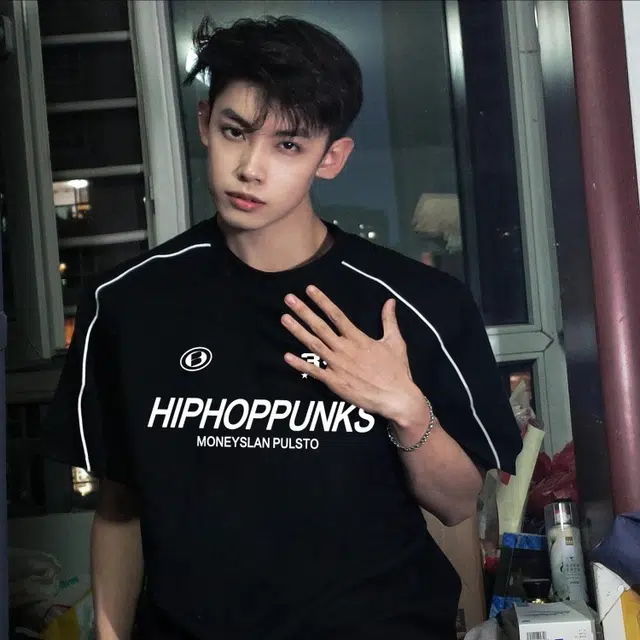 HIPHOPPUNKS vibeT