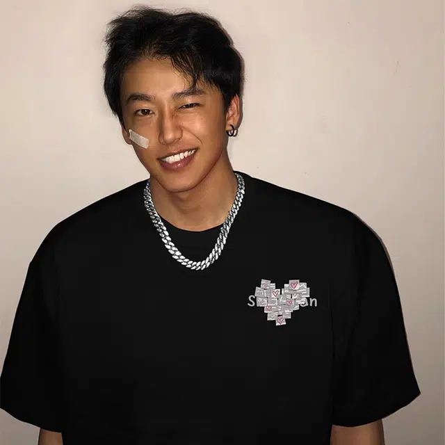 HIPHOPPUNKS T
