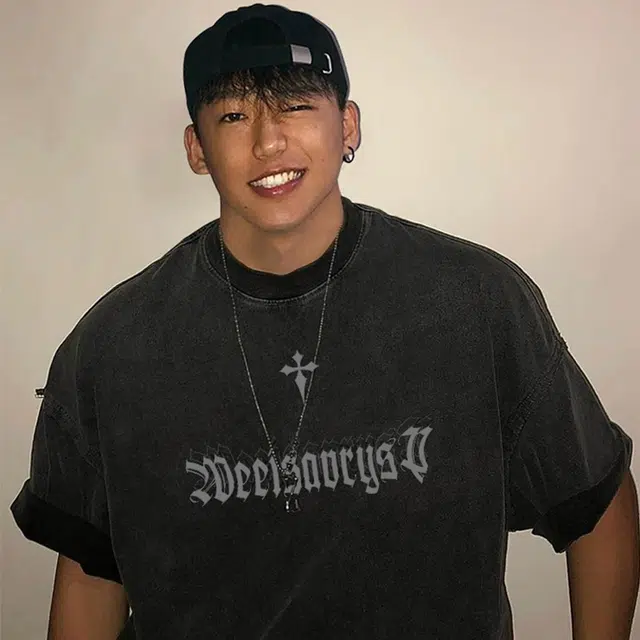 HIPHOPPUNKS T