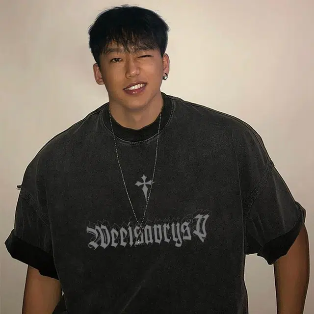 HIPHOPPUNKS T