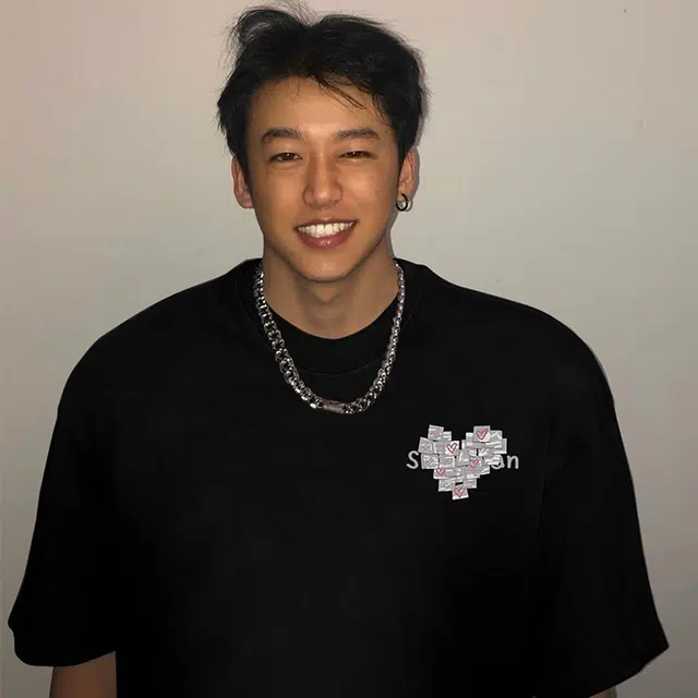 HIPHOPPUNKS T