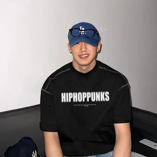 HIPHOPPUNKS T