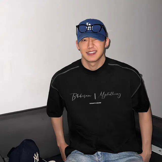 HIPHOPPUNKS T