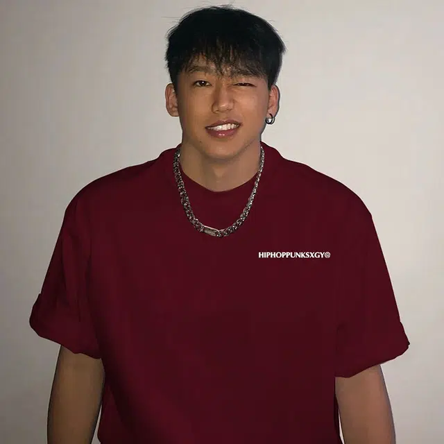 HIPHOPPUNKS T