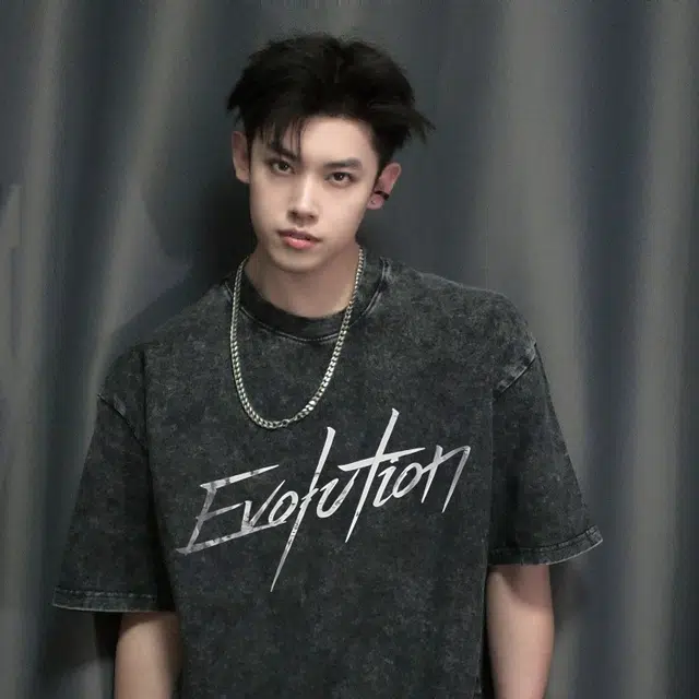 HIPHOPPUNKS T