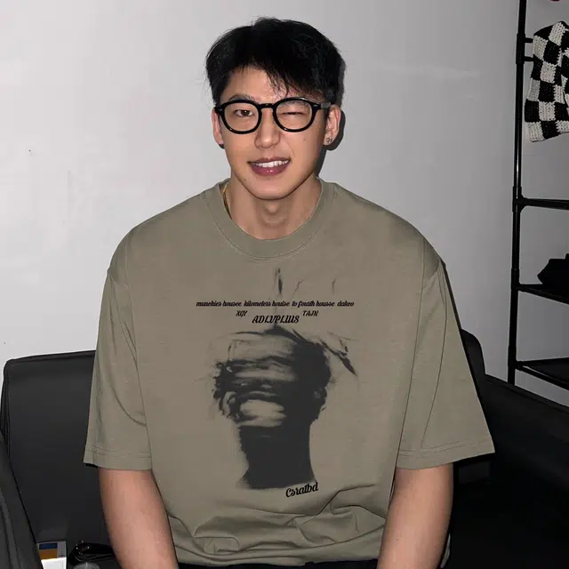 HIPHOPPUNKS T