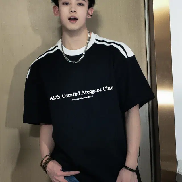 HIPHOPPUNKS T