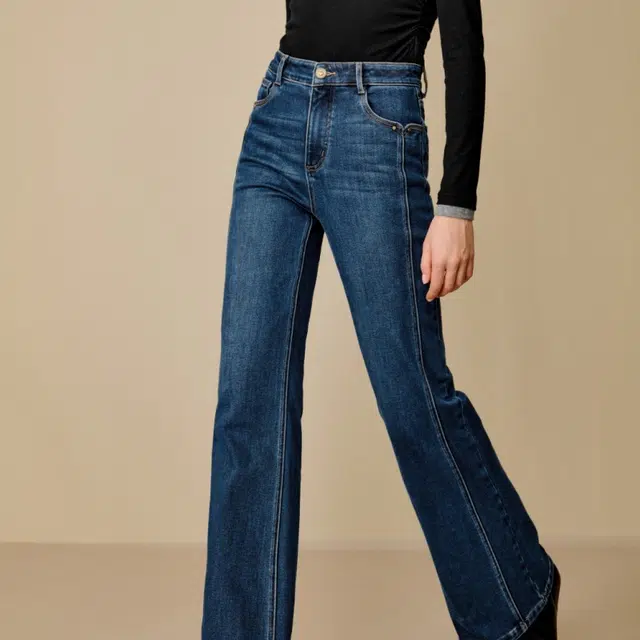 茵曼 复古分割抓毛喇叭百搭潮流垂感质感基础宝藏显瘦微喇早秋穿搭阔腿平价气场入秋时尚氛围牛仔裤 女款