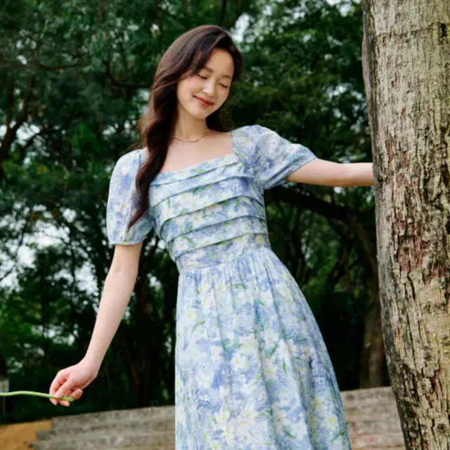茵曼 度假风海边印花方领泡泡袖收腰长裙子短袖连衣裙 女款