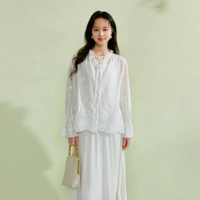 茵曼 简约镂空木耳边纯棉娃娃短袖衬衫 女款 本白