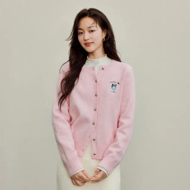茵曼 萌趣刺绣拉毛袖外套时髦氛围宽松宝藏显瘦天花板早秋穿搭平价保暖内搭入秋时尚亲肤绝美氛围薄针织衫 女款