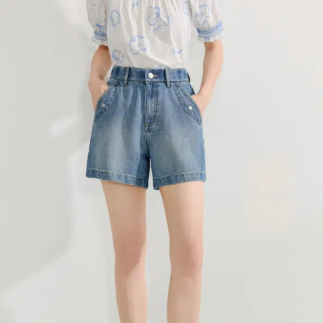 茵曼 凉感休闲松紧后腰显瘦宽松牛仔短裤 女款 蓝