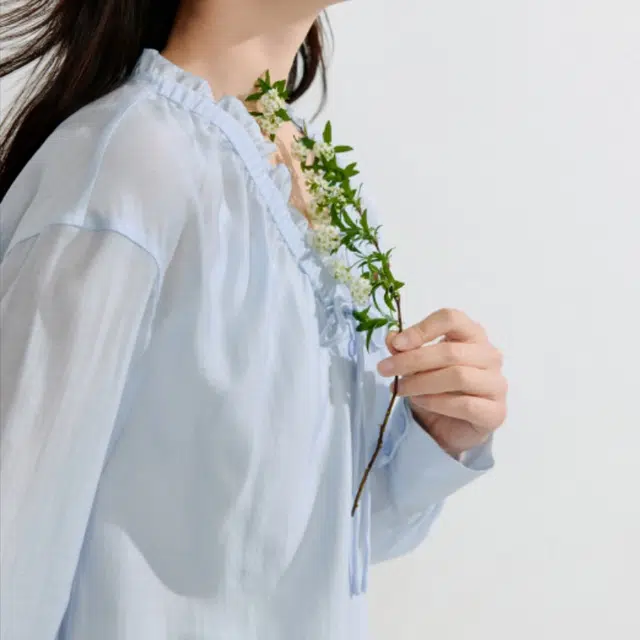 茵曼 休闲简约时尚百搭长袖衬衫 女款 天蓝色