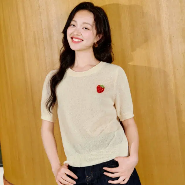 茵曼 简约穿搭草莓修身薄短袖针织衫 女款