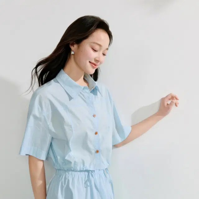 茵曼 盐系通勤翻领绑带设计感休闲短袖衬衫 女款 天空蓝