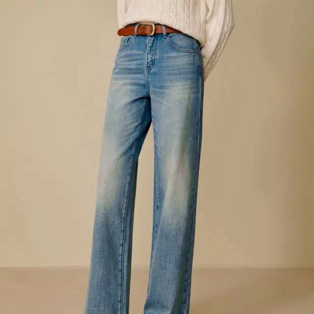 茵曼 简约水洗宽松百搭潮流垂感质感基础宝藏显瘦早秋穿搭平价直筒气场入秋时尚氛围牛仔裤 女款