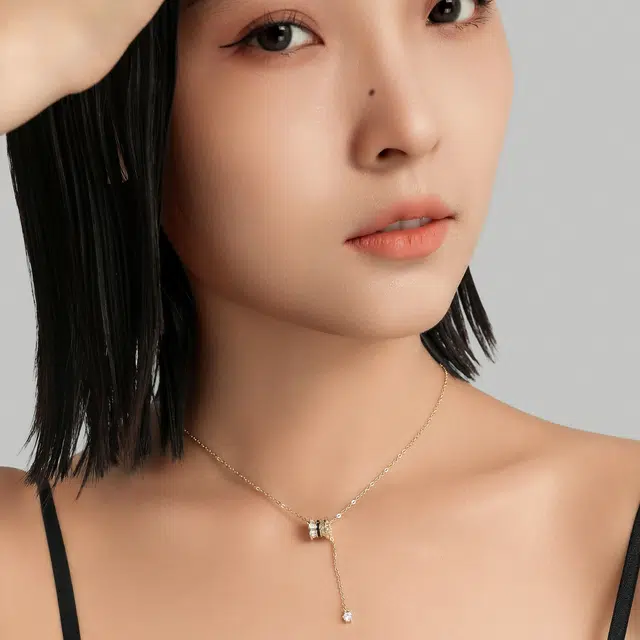MISS XIA JWY