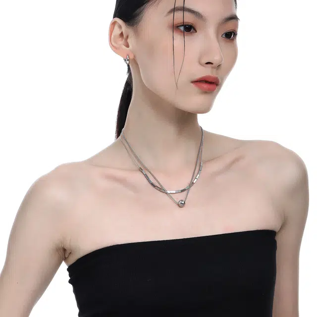 MISS XIA JWY