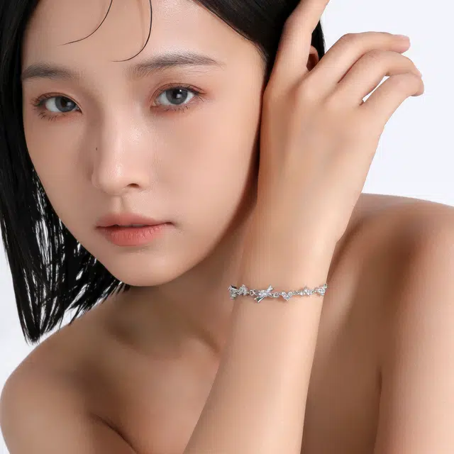 MISS XIA JWY