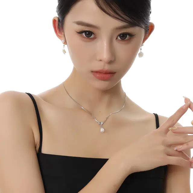 MISS XIA JWY