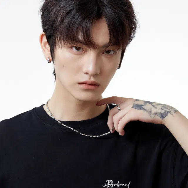 MISS XIA JWY